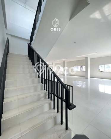 Kantor Dijual di Menteng Jakarta Pusat dengan LB 2107m2 Kantor Dijual di Menteng Jakarta Pusat dengan LB 2107m2