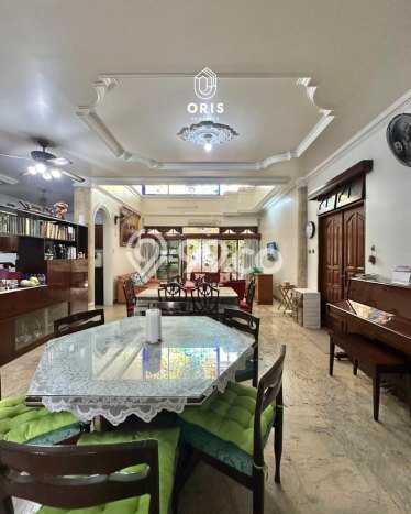 Rumah Mewah Siap Huni LT 501m2 di Tebet, Jakarta Selatan Rumah Mewah Siap Huni LT 501m2 di Tebet, Jakarta Selatan