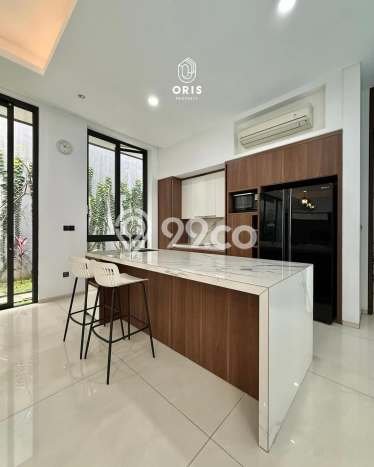 Siap Huni Hunian Elit 5 Kamar di Kebayoran Baru Dekat ke Mana Pun Siap Huni Hunian Elit 5 Kamar di Kebayoran Baru Dekat ke Mana Pun
