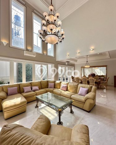 Rumah Elit Modern Tanpa Renovasi di Pondok Indah Jakarta Selatan Rumah Elit Modern Tanpa Renovasi di Pondok Indah Jakarta Selatan