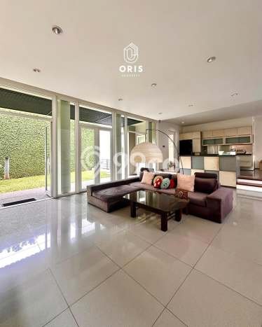 Jual Rumah Mewah Megah Dengan View Cantik di Pondok Indah, Jakarta Selatan Jual Rumah Mewah Megah Dengan View Cantik di Pondok Indah, Jakarta Selatan
