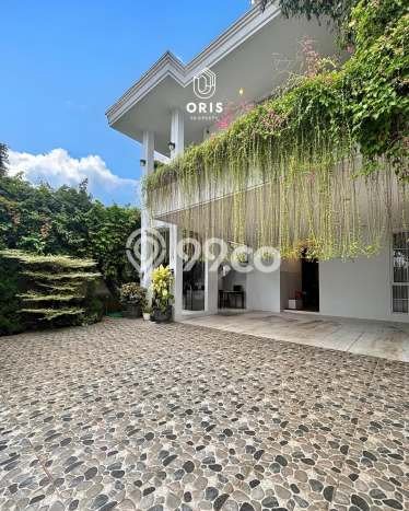 Rumah Mewah LB 324m2 Siap Huni Desain Elegan di Bintaro, Tangerang Selatan Rumah Mewah LB 324m2 Siap Huni Desain Elegan di Bintaro, Tangerang Selatan