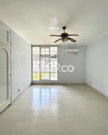 Hunian Elit LB 600m2 Siap Huni Desain Elegan di patra kuningan, Jakarta Selatan Hunian Elit LB 600m2 Siap Huni Desain Elegan di patra kuningan, Jakarta Selatan
