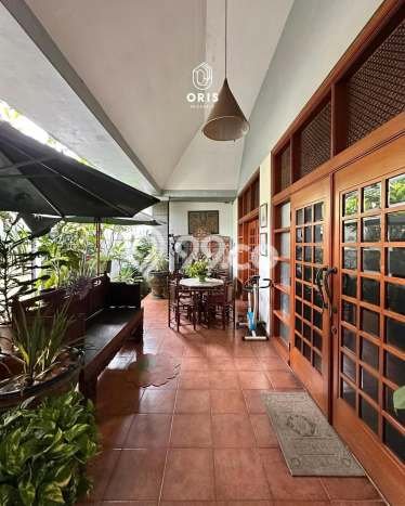 Jual Rumah Luas Elegan Dengan View Eksklusif di Senopati, Jakarta Selatan Jual Rumah Luas Elegan Dengan View Eksklusif di Senopati, Jakarta Selatan