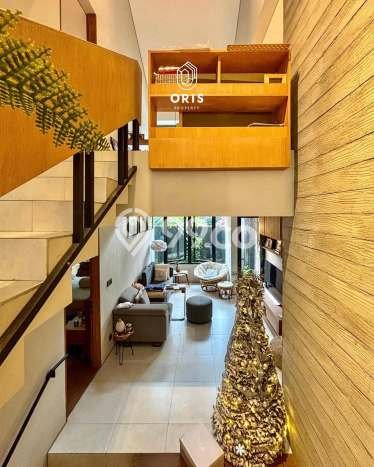 Dijual Rumah Luas Elegan Dengan View Cantik di Veteran, Jakarta Selatan Dijual Rumah Luas Elegan Dengan View Cantik di Veteran, Jakarta Selatan