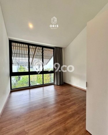 Hunian Mewah LB 703m2 Siap Huni Desain Elegan di Kemang, Jakarta Selatan Hunian Mewah LB 703m2 Siap Huni Desain Elegan di Kemang, Jakarta Selatan