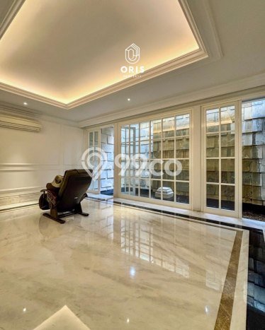 For Sale! Luxury House LT 540m2 Desain Modern di Mega Kuningan For Sale! Luxury House LT 540m2 Desain Modern di Mega Kuningan