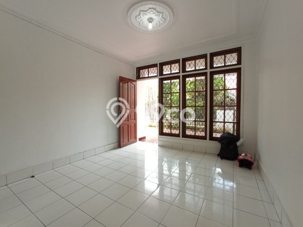 Jual Rumah Mewah Megah Dengan View Eksklusif di Cikutra, Bandung Jual Rumah Mewah Megah Dengan View Eksklusif di Cikutra, Bandung