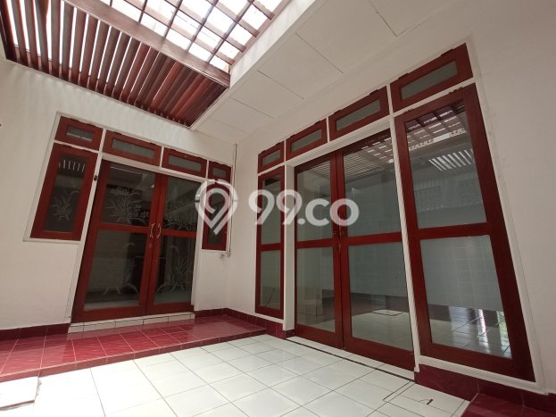 Jual Rumah Mewah Megah Dengan View Eksklusif di Cikutra, Bandung Jual Rumah Mewah Megah Dengan View Eksklusif di Cikutra, Bandung