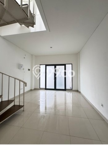Ruko Disewakan di Area Ramai Serpong, Tangerang Selatan Ruko Disewakan di Area Ramai Serpong, Tangerang Selatan