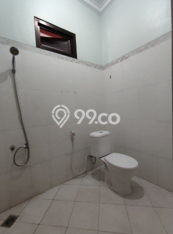 For Sale Rumah 4 Kamar Lokasi Ideal Nyaman dan Strategis di Kelapa Dua For Sale Rumah 4 Kamar Lokasi Ideal Nyaman dan Strategis di Kelapa Dua