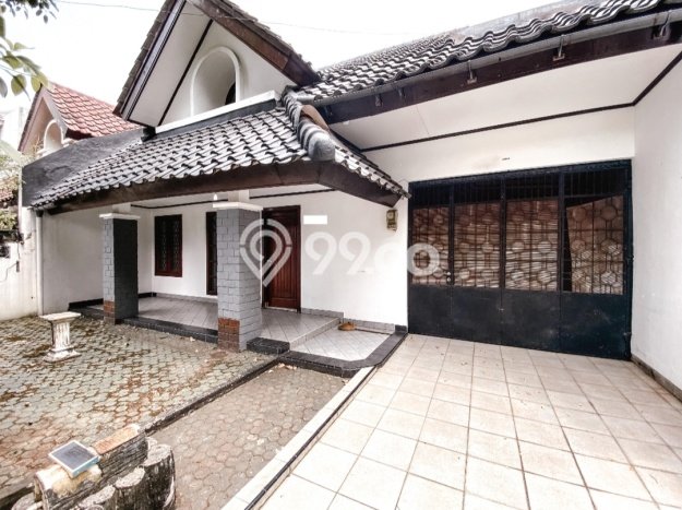 For Sale! Luxury House LT 200m2 Desain Modern di BSD Anggrek Loka For Sale! Luxury House LT 200m2 Desain Modern di BSD Anggrek Loka