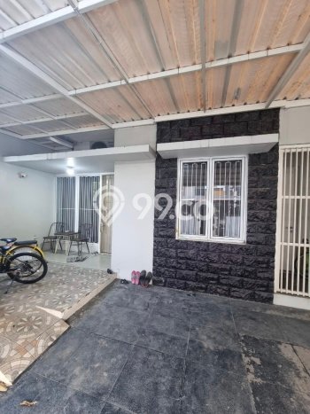 Jual Rumah Mewah Megah Dengan View Cantik di Grand Wisata, Bekasi Jual Rumah Mewah Megah Dengan View Cantik di Grand Wisata, Bekasi