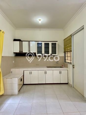 Disewakan! Rumah 3 Kamar Tidur &
3 Kamar Mandi di Grand Wisata, Bekasi Disewakan! Rumah 3 Kamar Tidur &
3 Kamar Mandi di Grand Wisata, Bekasi
