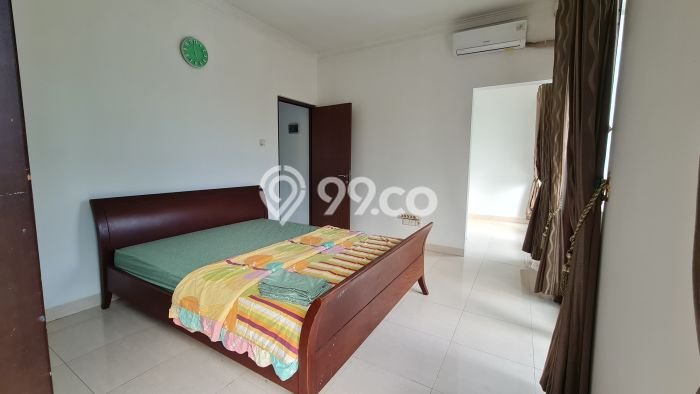 Jarang Ada! Rumah Kontrakan 4 Kamar Bagus Siap Huni Grand Wisata Jarang Ada! Rumah Kontrakan 4 Kamar Bagus Siap Huni Grand Wisata