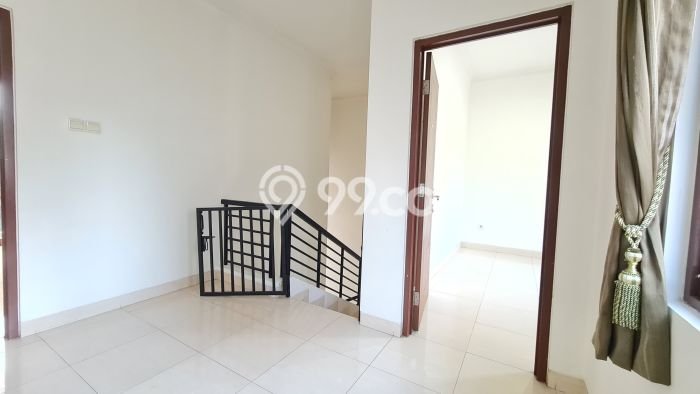Jarang Ada! Rumah Kontrakan 4 Kamar Bagus Siap Huni Grand Wisata Jarang Ada! Rumah Kontrakan 4 Kamar Bagus Siap Huni Grand Wisata