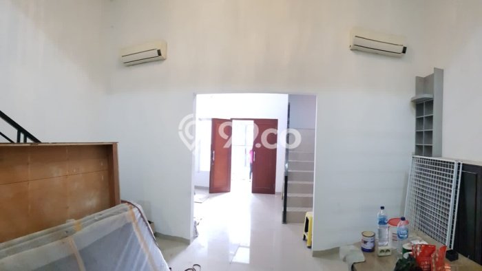 Jual Rumah Luas Elegan Dengan View Eksklusif di Muara Karang, Jakarta Utara Jual Rumah Luas Elegan Dengan View Eksklusif di Muara Karang, Jakarta Utara