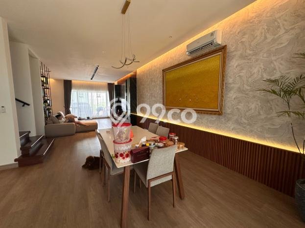 Rumah Elit LB 240m2 Siap Huni Desain Elegan di Golf Island, Jakarta Utara Rumah Elit LB 240m2 Siap Huni Desain Elegan di Golf Island, Jakarta Utara