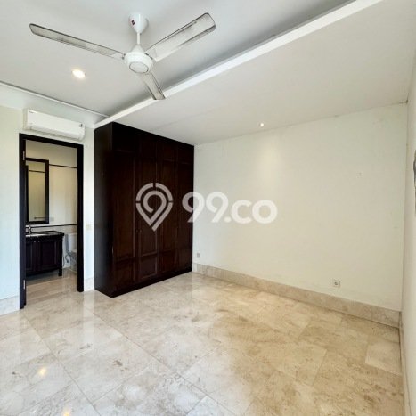 Sewa Rumah Strategis LT 420m2 / LB 600m2 di Pejaten, Jakarta Selatan Sewa Rumah Strategis LT 420m2 / LB 600m2 di Pejaten, Jakarta Selatan