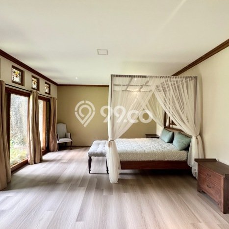 Rumah sewa siap pakai 4 KT di Pondok Indah, Jakarta Selatan Rumah sewa siap pakai 4 KT di Pondok Indah, Jakarta Selatan