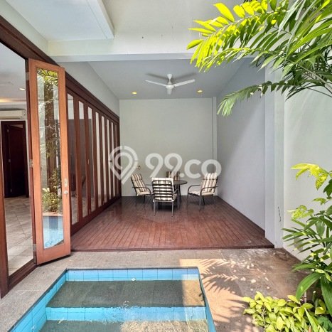Hunian Modern Disewakan di Kemang Jakarta Selatan 5 KT & 4 KM Hunian Modern Disewakan di Kemang Jakarta Selatan 5 KT & 4 KM