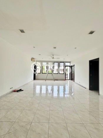 Disewakan Rumah Strategis LT 875m2 / LB 500m2 di Kemang, Jakarta Selatan Disewakan Rumah Strategis LT 875m2 / LB 500m2 di Kemang, Jakarta Selatan