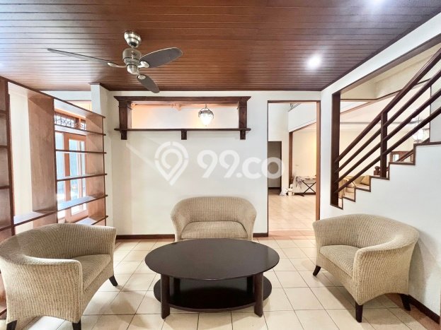 Rumah Mewah LB 400m2 Siap Pakai Desain Elegan di Bintaro, Tangerang Selatan Rumah Mewah LB 400m2 Siap Pakai Desain Elegan di Bintaro, Tangerang Selatan