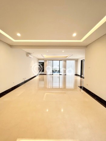 Hunian Minimalis dengan LT 450m2 & LB 550m2 Disewakan di Pondok Indah Hunian Minimalis dengan LT 450m2 & LB 550m2 Disewakan di Pondok Indah