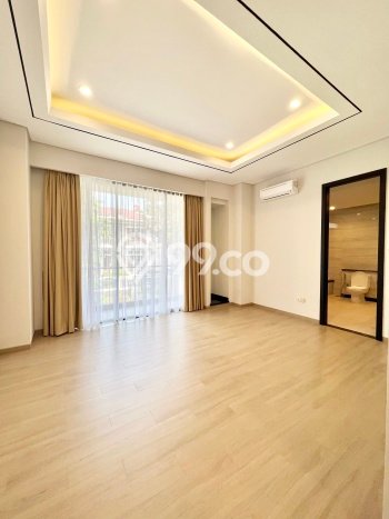 Hunian Minimalis dengan LT 450m2 & LB 550m2 Disewakan di Pondok Indah Hunian Minimalis dengan LT 450m2 & LB 550m2 Disewakan di Pondok Indah