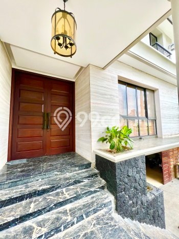 Hunian Modern Disewakan di Pondok Indah Jakarta Selatan 5 KT & 5 KM Hunian Modern Disewakan di Pondok Indah Jakarta Selatan 5 KT & 5 KM