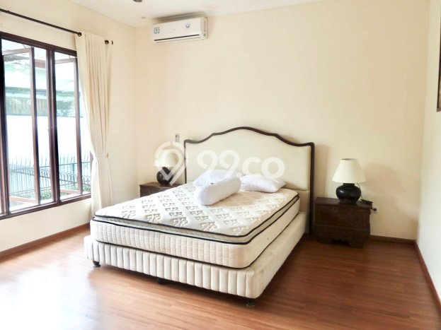 Jarang Ada! Rumah Sewa 4 Kamar Nyaman Siap Huni Ampera Jarang Ada! Rumah Sewa 4 Kamar Nyaman Siap Huni Ampera