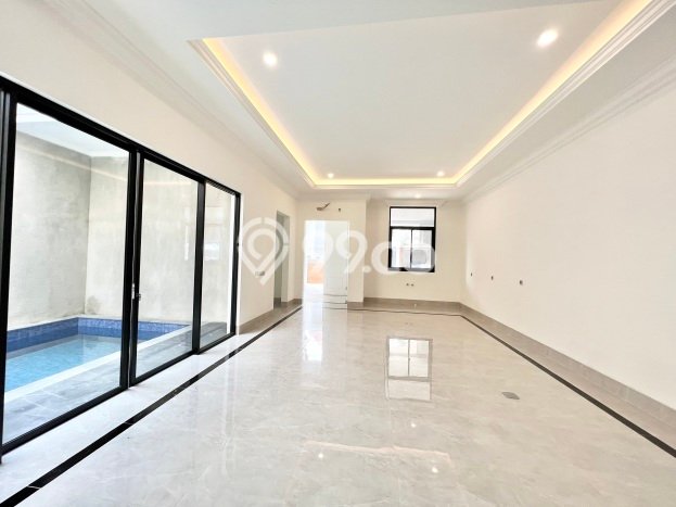 Dijual Rumah Luas Elegan Dengan View Eksklusif di Bintaro, Tangerang Selatan Dijual Rumah Luas Elegan Dengan View Eksklusif di Bintaro, Tangerang Selatan