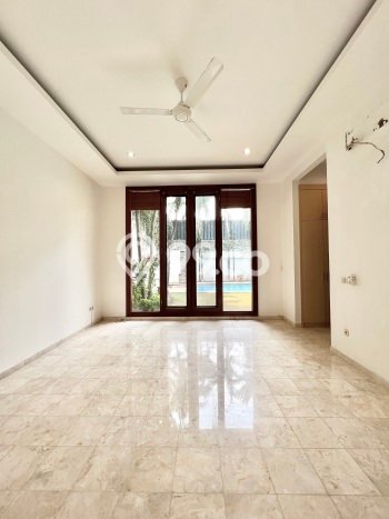 Hunian Bagus Disewakan di Kemang, Jakarta Selatan LT 500m2, LB 430m2 Hunian Bagus Disewakan di Kemang, Jakarta Selatan LT 500m2, LB 430m2