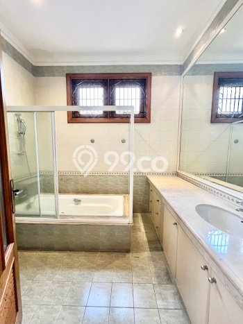 Jarang Ada! Rumah Kontrakan 5 Kamar Nyaman Siap Huni Pondok Indah Jarang Ada! Rumah Kontrakan 5 Kamar Nyaman Siap Huni Pondok Indah