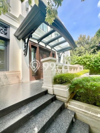 Lokasi strategis! Rumah siap pakai dikontrakkan di Menteng LB 950m2 Lokasi strategis! Rumah siap pakai dikontrakkan di Menteng LB 950m2