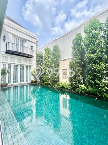 Lokasi strategis! Rumah siap pakai dikontrakkan di Menteng LB 950m2 Lokasi strategis! Rumah siap pakai dikontrakkan di Menteng LB 950m2