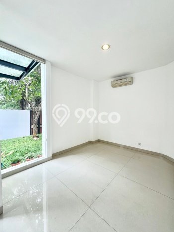Sewa Rumah Nyaman di Pondok Indah LT 650m2 / LB 500m2 Siap Huni Sewa Rumah Nyaman di Pondok Indah LT 650m2 / LB 500m2 Siap Huni