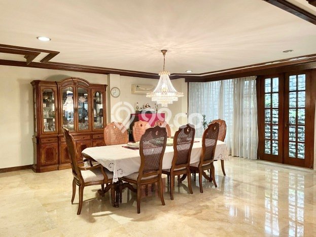 For Sale! Premium House LT 560m2 Desain Elegan di Gatot Subroto For Sale! Premium House LT 560m2 Desain Elegan di Gatot Subroto