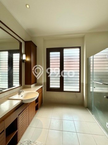 Ready to Use! Premium House LT 400m2 Desain Modern di Duren Tiga Ready to Use! Premium House LT 400m2 Desain Modern di Duren Tiga