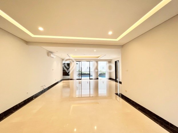 Disewakan Rumah Nyaman di Pondok Indah LT 550m2 / LB 450m2 Siap Huni Disewakan Rumah Nyaman di Pondok Indah LT 550m2 / LB 450m2 Siap Huni