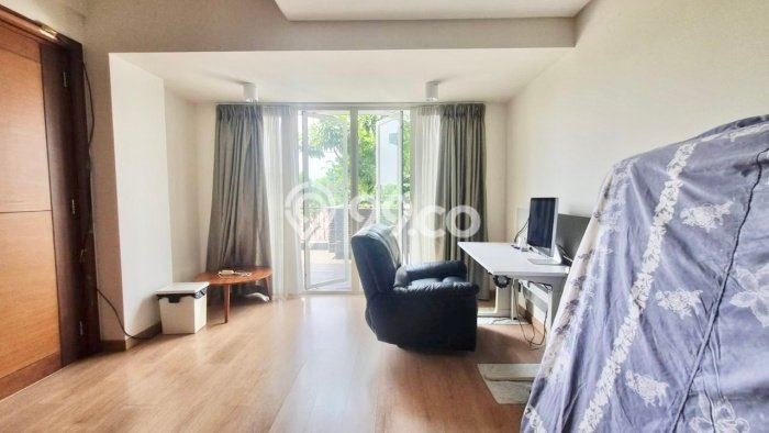 Hunian Kondisi Baik Disewakan di Pondok Indah, Jakarta Selatan LT 450m2, LB 400m2 Hunian Kondisi Baik Disewakan di Pondok Indah, Jakarta Selatan LT 450m2, LB 400m2