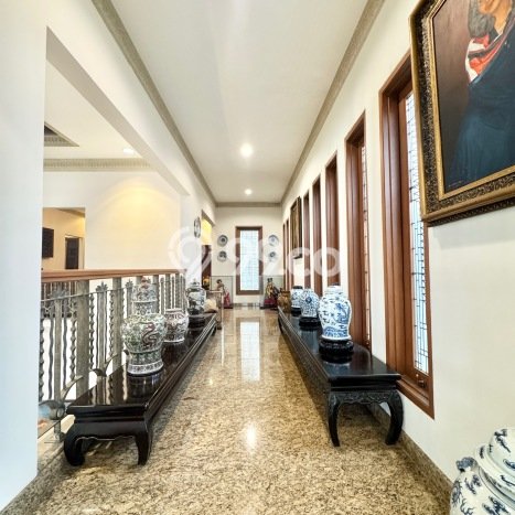 Rumah Luxury Modern Siap Huni di Kemang Jakarta Selatan Rumah Luxury Modern Siap Huni di Kemang Jakarta Selatan