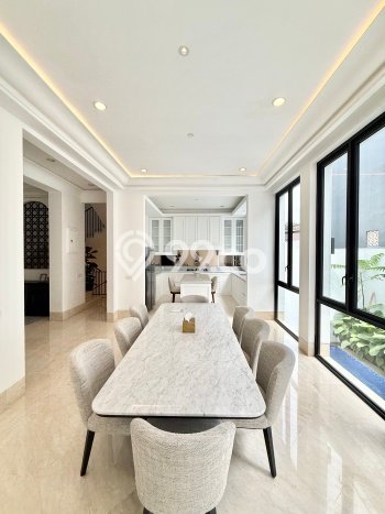 Rumah Elit LB 362m2 Siap Huni Desain Elegan di Radio Dalam, Jakarta Selatan Rumah Elit LB 362m2 Siap Huni Desain Elegan di Radio Dalam, Jakarta Selatan