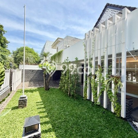 Disewakan Rumah Strategis LT 453m2 / LB 650m2 di Pondok Indah, Jakarta Selatan Disewakan Rumah Strategis LT 453m2 / LB 650m2 di Pondok Indah, Jakarta Selatan
