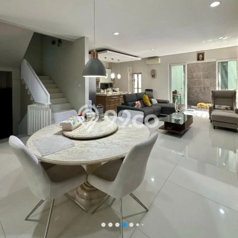 Dijual Rumah Mewah Megah Dengan View Cantik di Pondok Indah, Jakarta Selatan Dijual Rumah Mewah Megah Dengan View Cantik di Pondok Indah, Jakarta Selatan