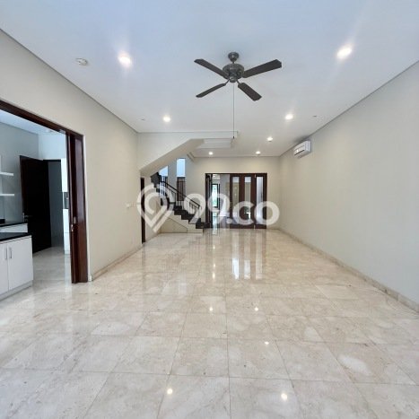 SPECIAL RATE! Rumah di , 5 KM, Lingkungan Asri, LT 500m2m² Bangunan 480m2m² SPECIAL RATE! Rumah di , 5 KM, Lingkungan Asri, LT 500m2m² Bangunan 480m2m²
