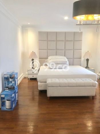 Rumah di Pondok Indah, Dekat Pusat Kota, 4 KM, Luas 422m2m² LB 420m2m² Rumah di Pondok Indah, Dekat Pusat Kota, 4 KM, Luas 422m2m² LB 420m2m²