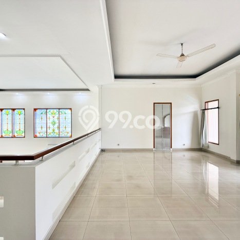 Rumah area , 4 KM, Akses Mudah Fasilitas Umum, Luas 550m2m² LB 450m2m² Rumah area , 4 KM, Akses Mudah Fasilitas Umum, Luas 550m2m² LB 450m2m²