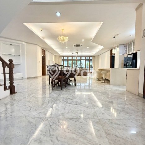 Sewa Rumah Strategis di Pondok Indah LT 500m2 / LB 650m2 Siap Huni Sewa Rumah Strategis di Pondok Indah LT 500m2 / LB 650m2 Siap Huni