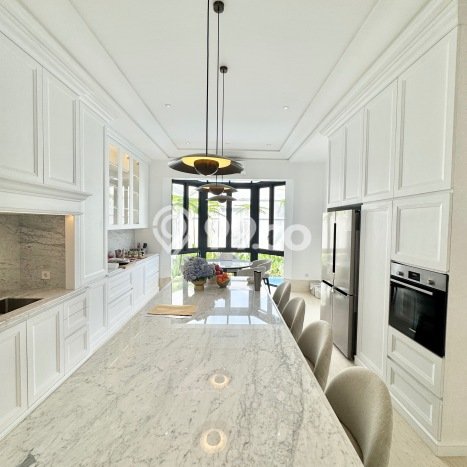 Rumah Luxury Modern Tanpa Renovasi di Kemang Jakarta Selatan Rumah Luxury Modern Tanpa Renovasi di Kemang Jakarta Selatan